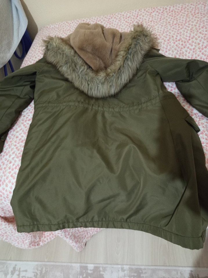 Kürk Detaylı Haki Kadın Mont - Görsel 5