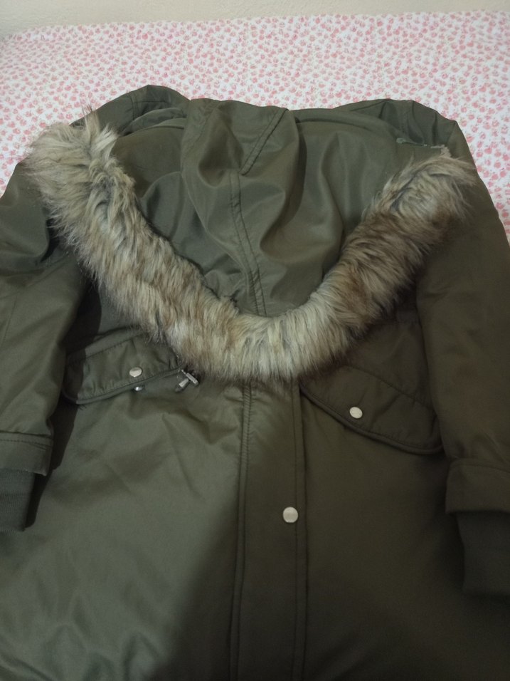 Kürk Detaylı Haki Kadın Mont - Görsel 4