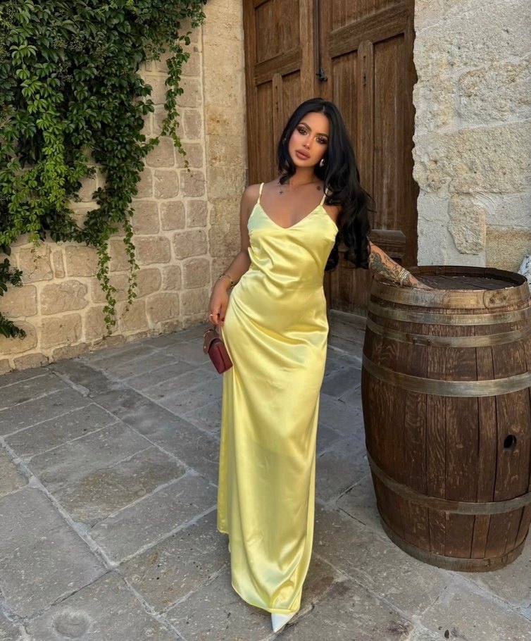 Sarı Drapeli Uzun İpek Görünümlü Elbise - Görsel 4