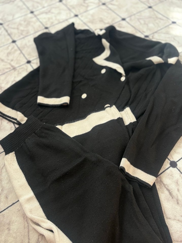 Siyah Beyaz ikili takım s m uyumlu oversize - Görsel 2