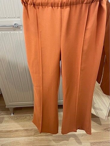 Trendyol & Milla Kadın İspanyol paça pantolon