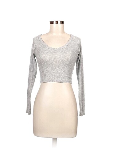Bershka Bluz %70 İndirimli.