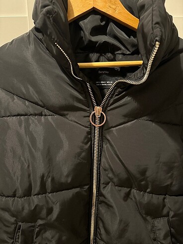 Bershka Mont
