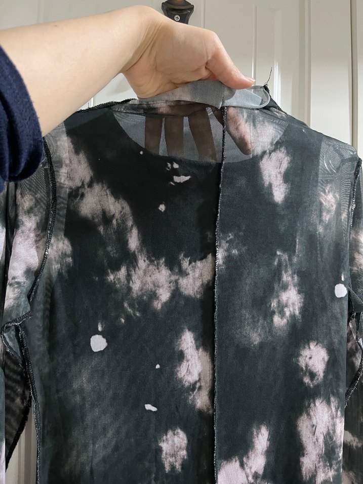 Gri Batik Desenli Uzun Kollu Transparan Elbise - Görsel 2