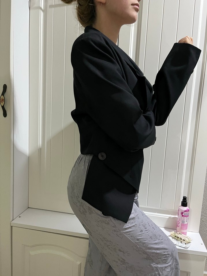 Düğmeli Siyah Kadın Crop Blazer Ceket - Görsel 4