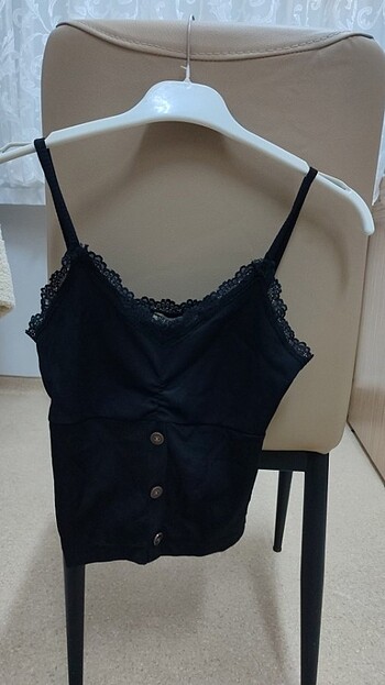 Askılı Dantelli Crop