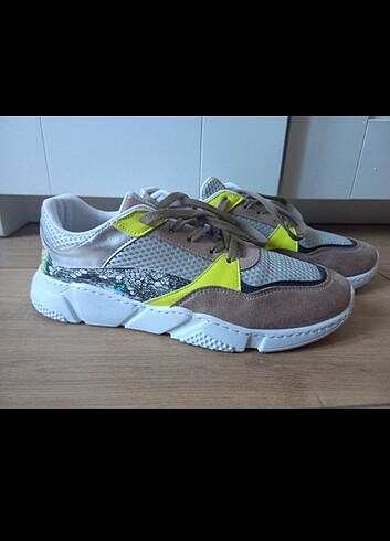 Butigo Yılan Desenli Sneaker