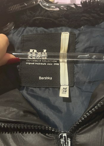 Bershka Siyah Kürklü Kadın Mont - Görsel 2