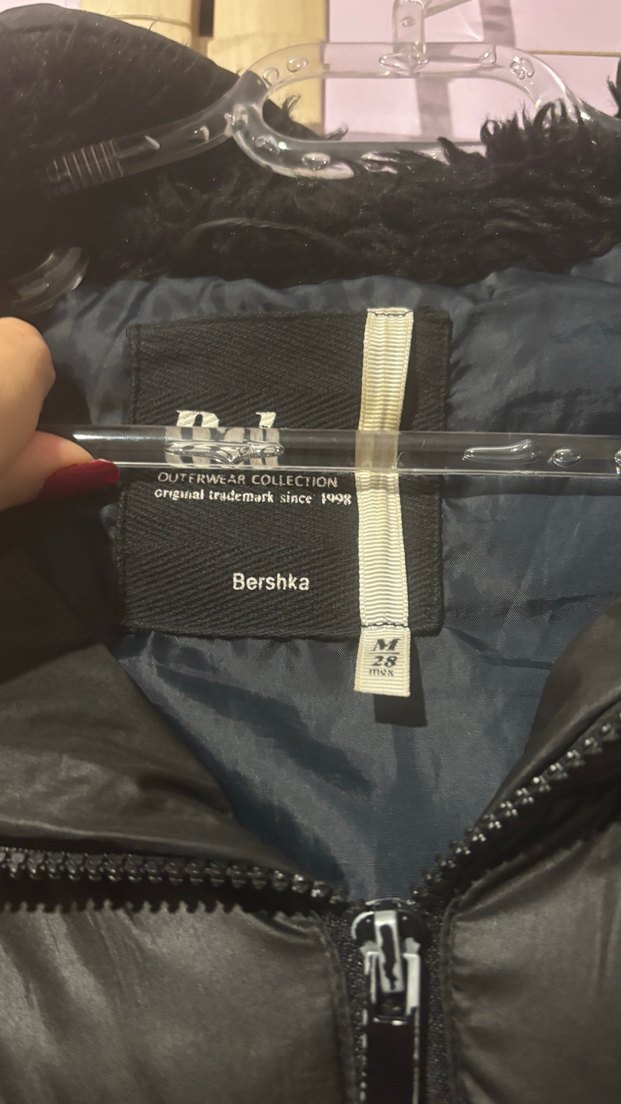 Bershka Siyah Kürklü Kadın Mont - Görsel 2