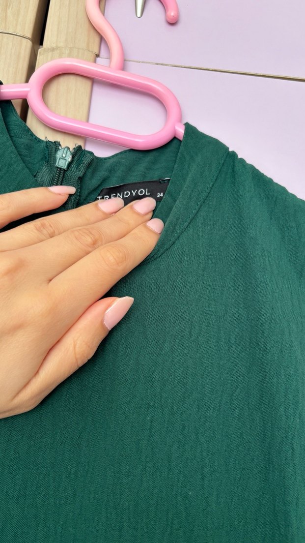 Kadın Koyu Yeşil Keten Uzun Pilili Elbise - Görsel 3