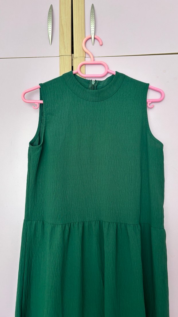 Kadın Koyu Yeşil Keten Uzun Pilili Elbise - Görsel 2