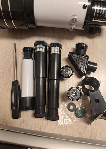 Beyaz Tripodlu 150X Teleskop - Görsel 3