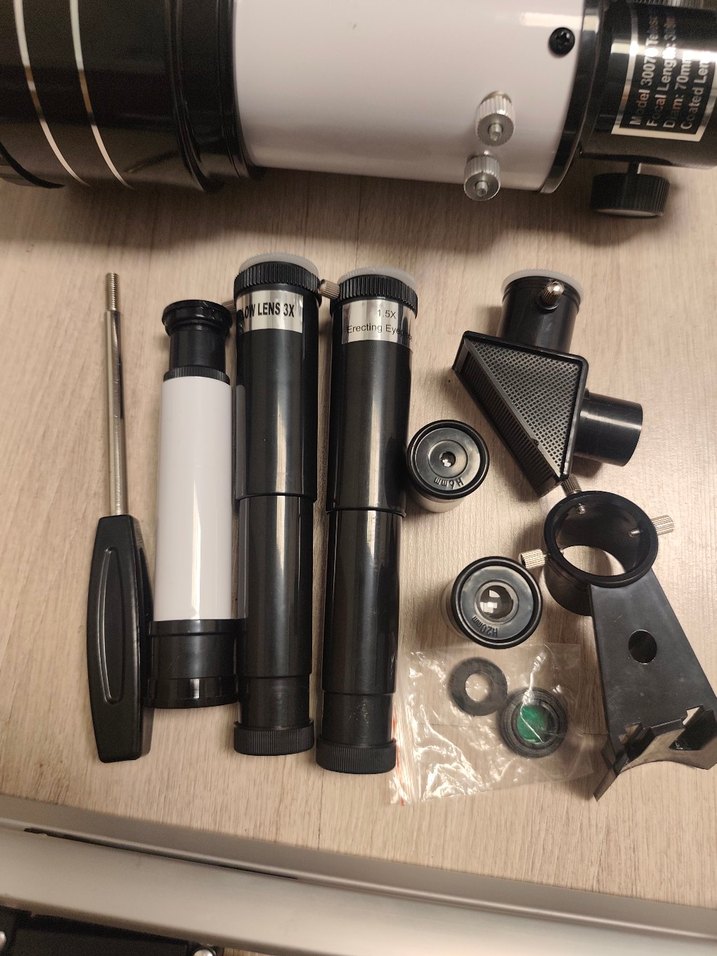 Beyaz Tripodlu 150X Teleskop - Görsel 3