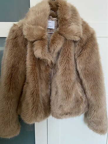 Bershka kürk