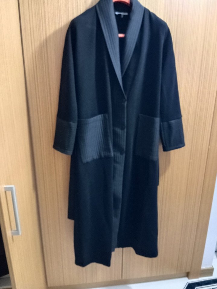 Siyah Uzun Kollu Düğmeli kap - Görsel 4