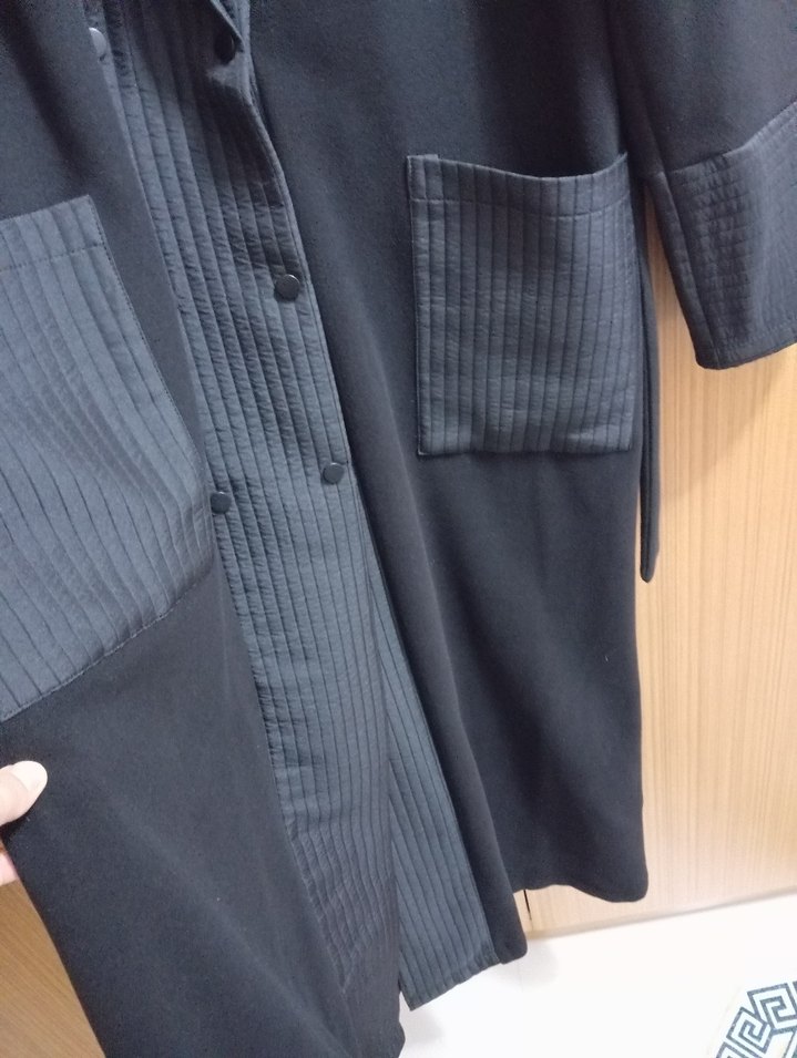 Siyah Uzun Kollu Düğmeli kap - Görsel 3