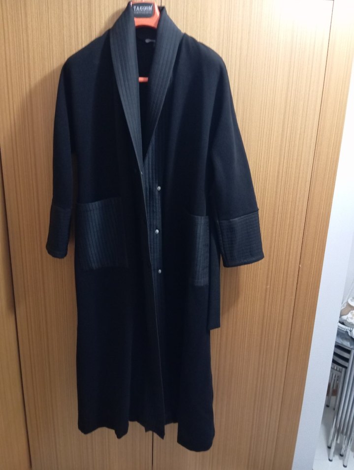 Siyah Uzun Kollu Düğmeli kap - Görsel 5