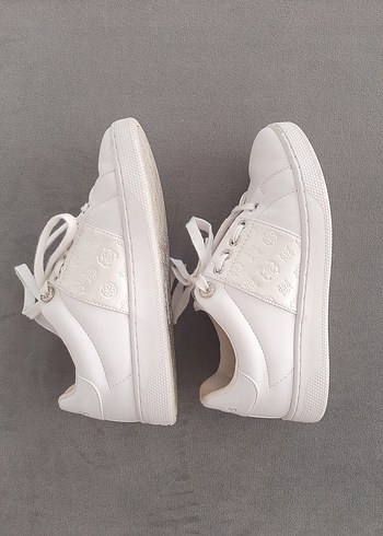 36 Beden Guess orjinal
