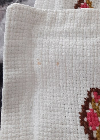 Nakışlı Beyaz Pastel Dekoratif Yastık Kılıfı - Görsel 4