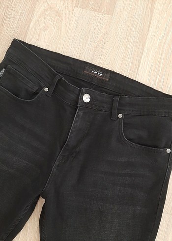 Erkek Siyah Regular Fit Denim Jean - Görsel 2