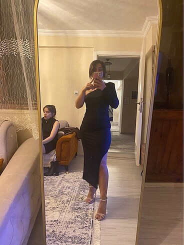 Siyah tek kol açık elbise - Görsel 3