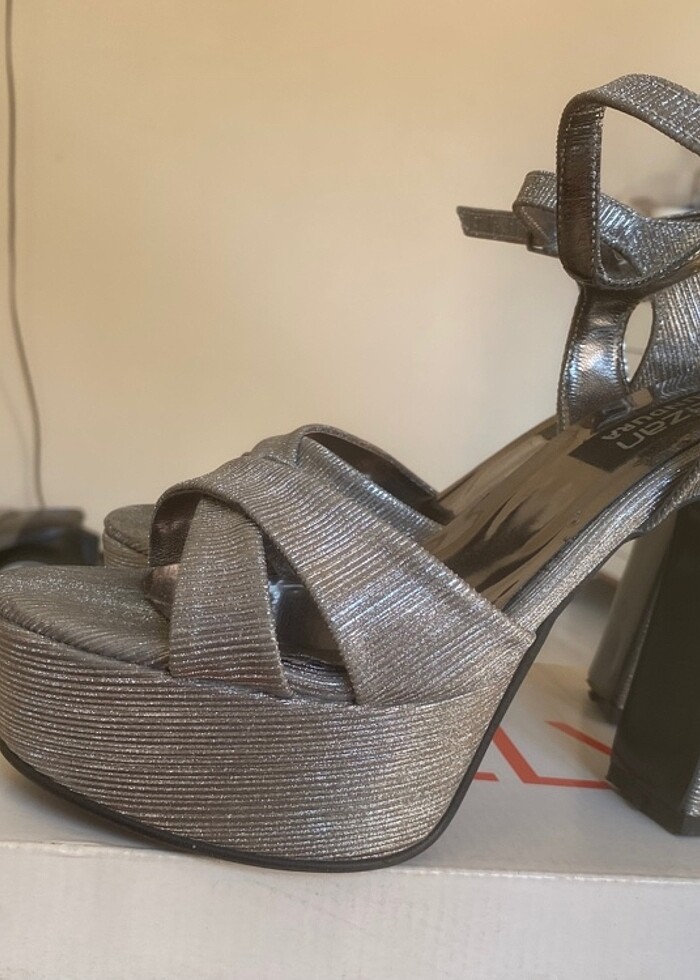 Gri platform yüksek abiye ayakkabı - Görsel 2