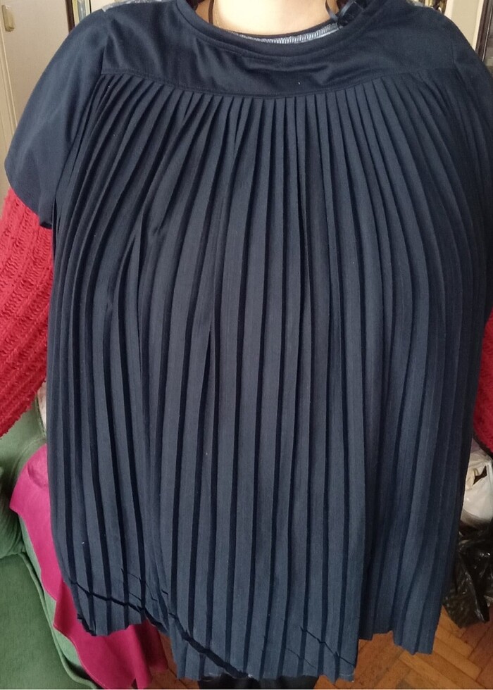 Lacivertli kız - Görsel 2