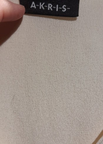 Diğer Bej V Yaka Drapeli Kolsuz Kadın Bluz