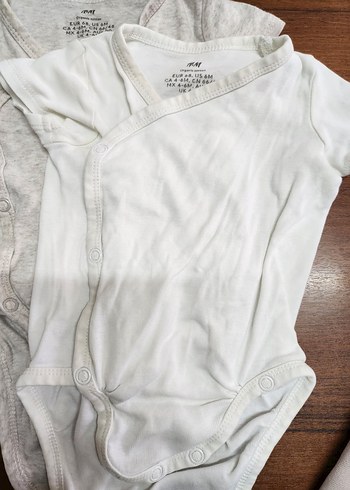 H&M Kısa Kollu Bebek Body Zıbın - Görsel 6