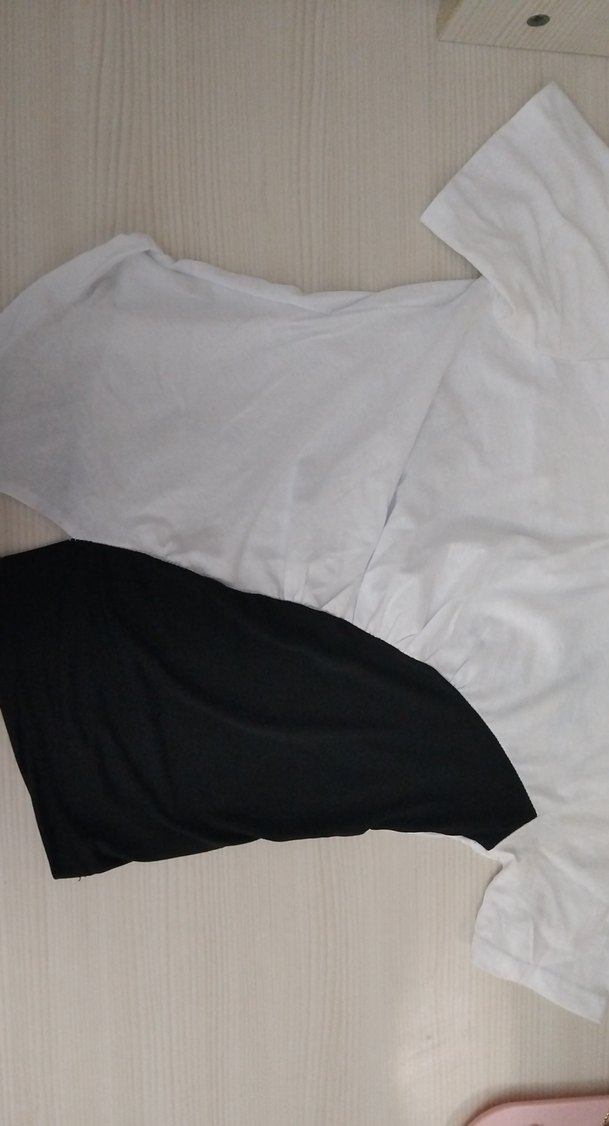 Kadın Beyaz Siyah Kısa Kollu Tişört - Görsel 2