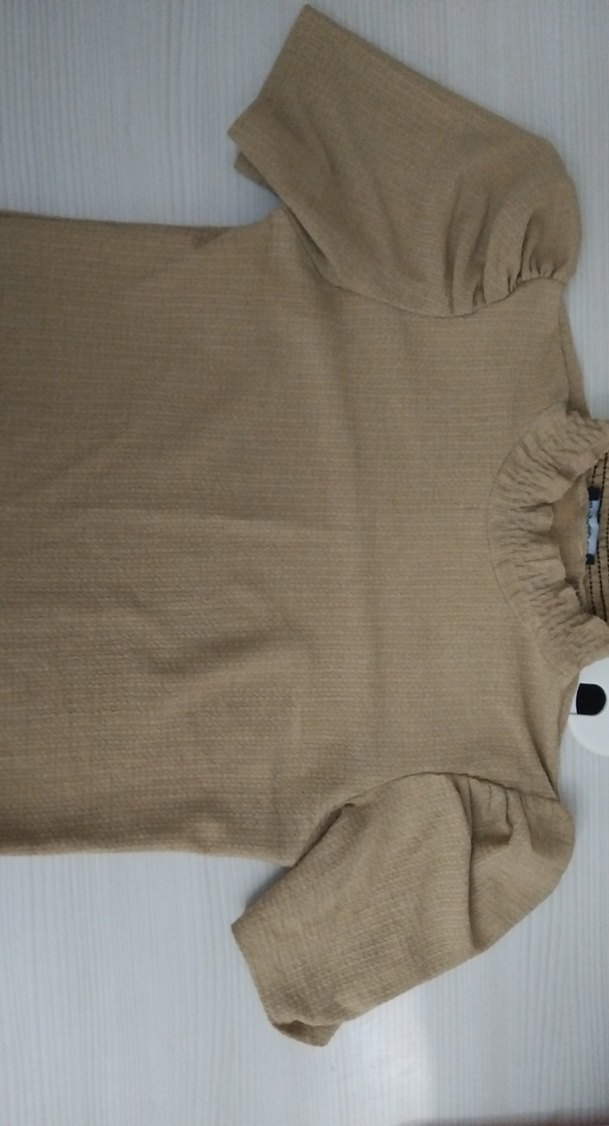 bej kisa kollu tisort - Görsel 2