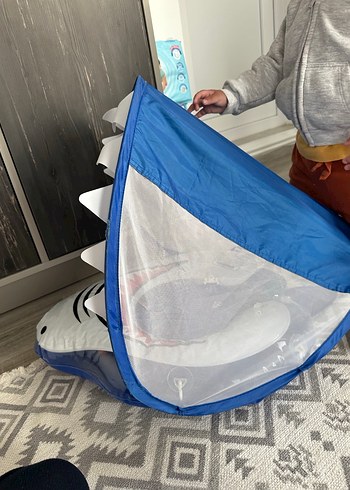 Gri ve Mavi Köpekbalığı Tasarımlı Çocuk Yüzme Simidi - Görsel 3