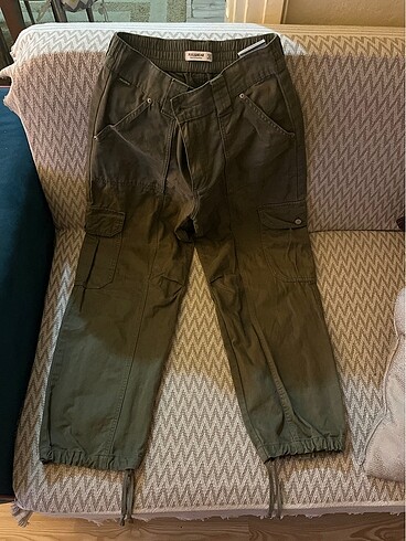 Pull and bear haki yeşili kargo jogger pantalon