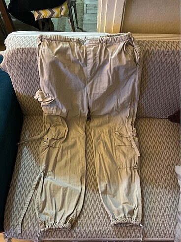 Trendyol bej kargo paraşüt pantalon