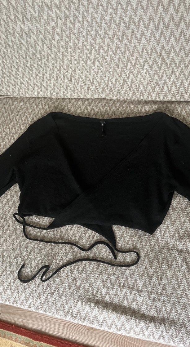 Siyah Bağlamalı V Yaka  Bluz - Görsel 2