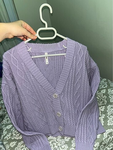 DEFACTO CROP HIRKA