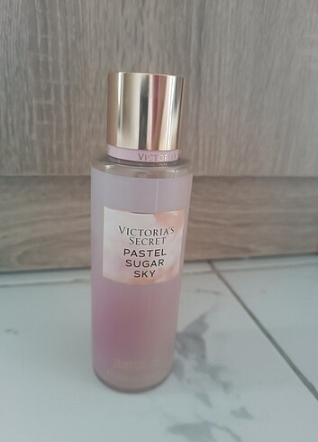 Victorias Secret Vücut Spreyi