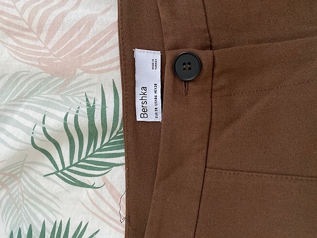 38 Beden kahverengi Renk Bershka kumaş pantolon