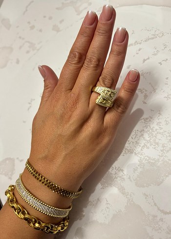 Yıldız Detaylı Altın Rengi Kadın El Zinciri - Görsel 10