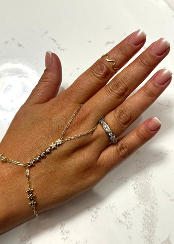 Yıldız Detaylı Altın Rengi Kadın El Zinciri - Görsel 3