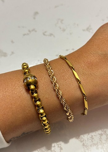 Yıldız Detaylı Altın Rengi Kadın El Zinciri - Görsel 12