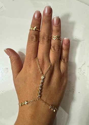 Yıldız Detaylı Altın Rengi Kadın El Zinciri - Görsel 7