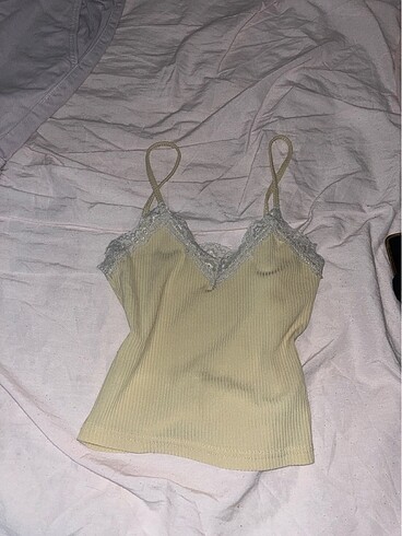 Diğer Krem sarı dantelli crop s beden
