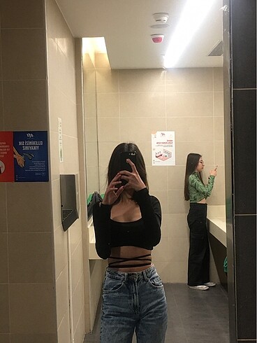 s Beden siyah Renk bağlamalı koldan geçmeli crop