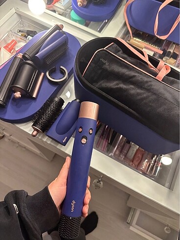 Dyson airwrap