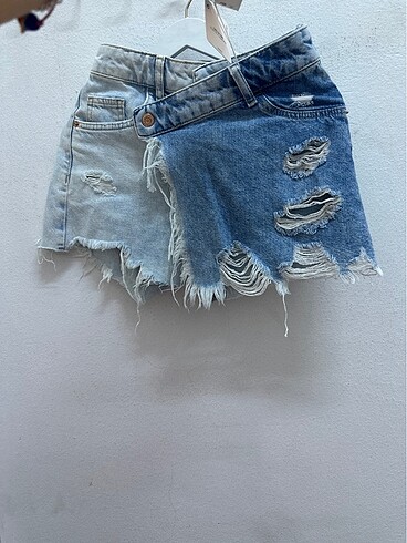 Bershka Eskıtme jean sort