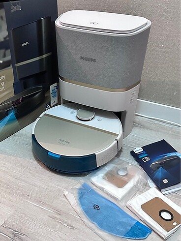Philips Philips agua 7000 ıslak ve kuru çöp istasyonu robot süpürge