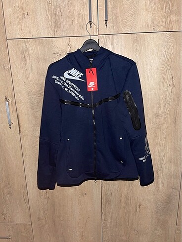 Lacivert Nike Tech