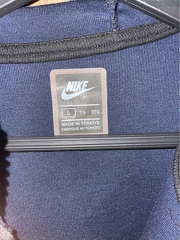l Beden Lacivert Nike Tech