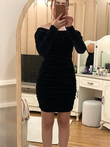 Kadife kısa davet elbisesi - Görsel 9